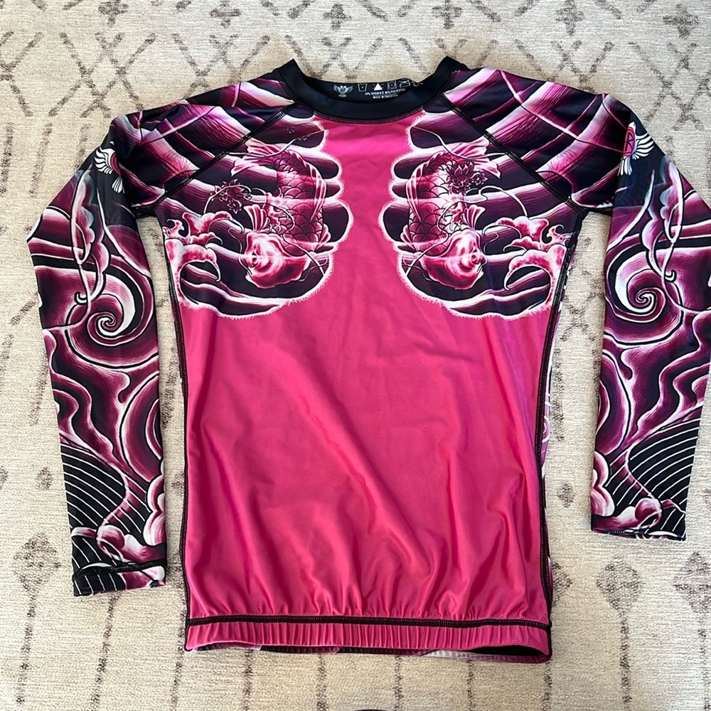 Raven Fightwear longsleeve rashguard